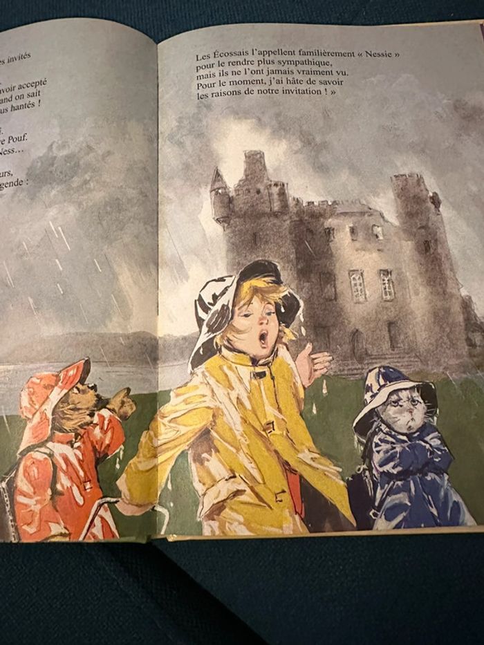 Livre ouvrage Caroline et le fantôme du Loch Ness bd album Pierre Probst Hachete - photo numéro 3