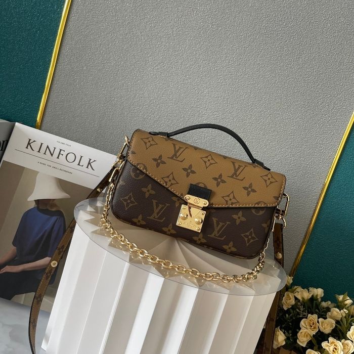 Louis Vuitton  East West Métis M46279