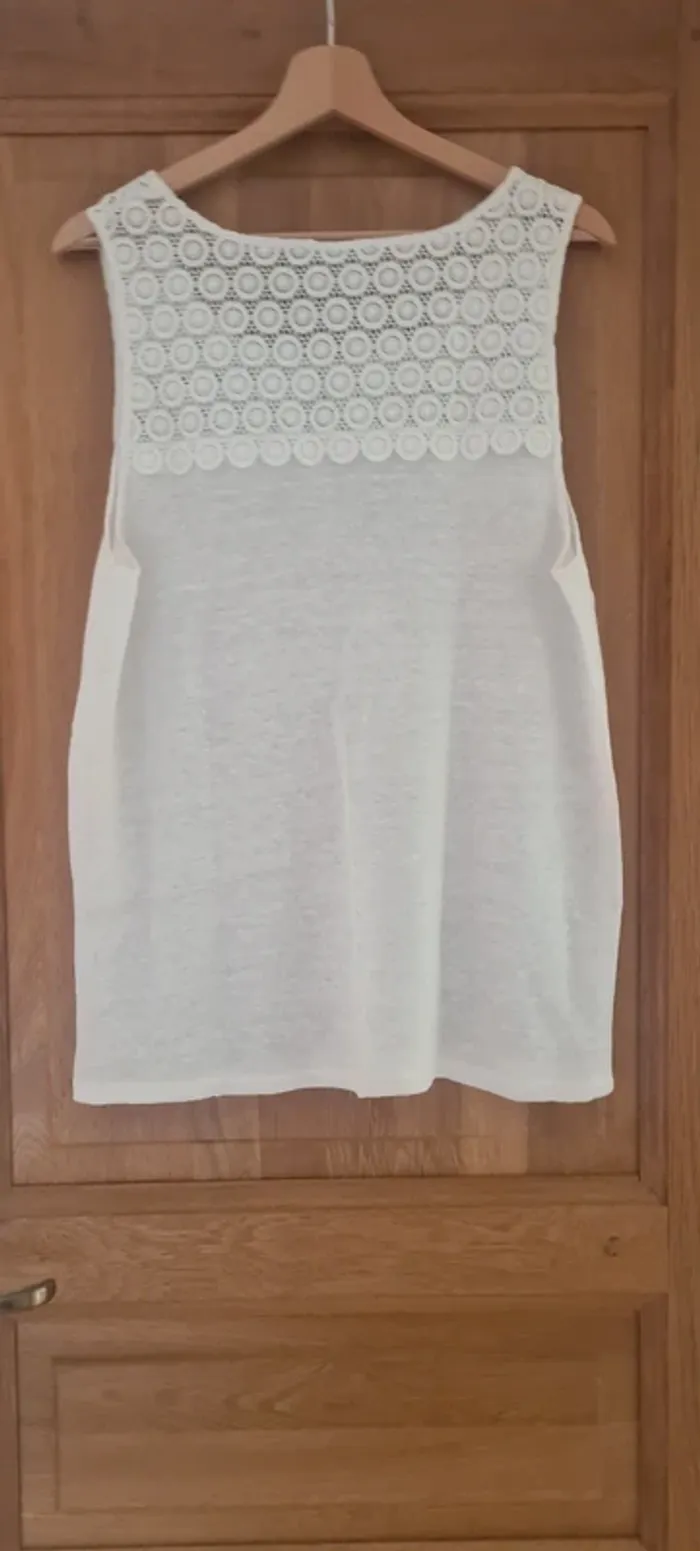 T-shirt broderie Monoprix - photo numéro 5