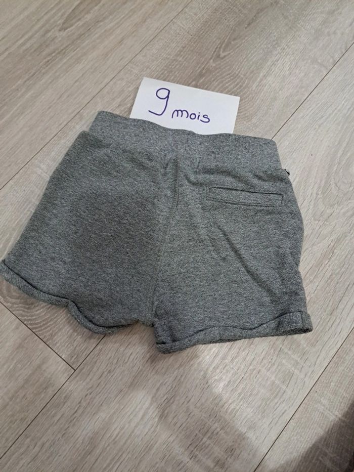 Short 9 mois - photo numéro 2