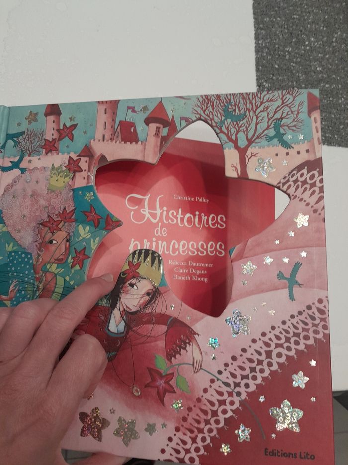 Livre histoires de princesses - photo numéro 3