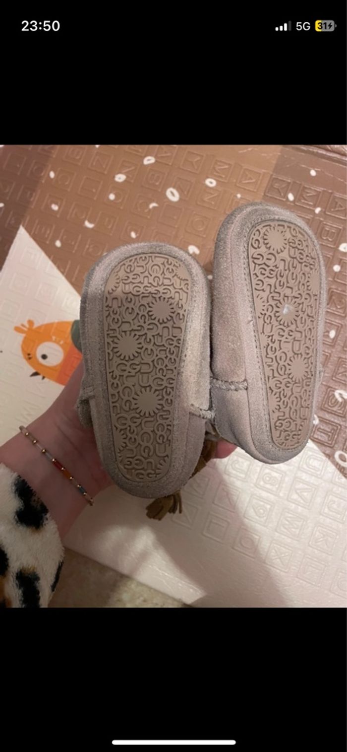 Ugg taille 18 - photo numéro 3