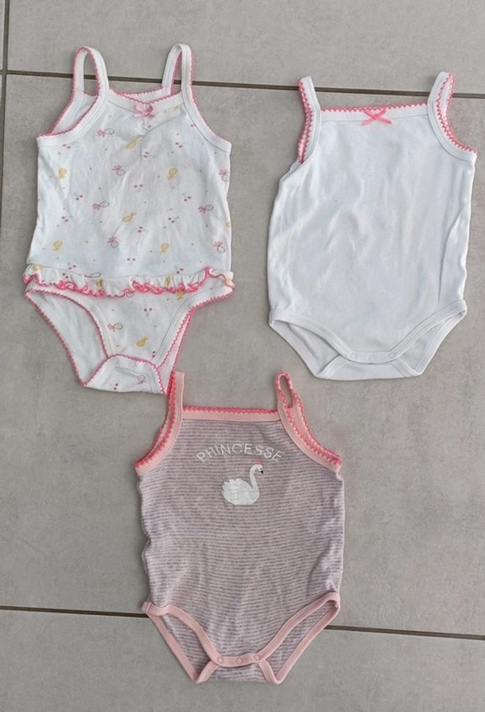 Lot de 4 bodies débardeurs fille - 9 mois