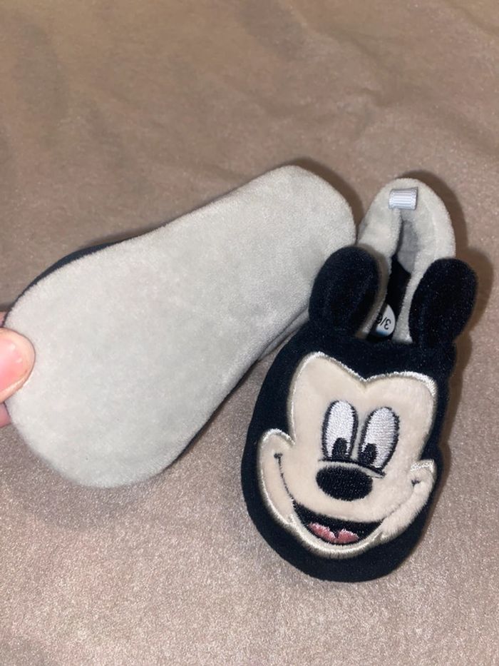 Chaussons Mickey - photo numéro 3