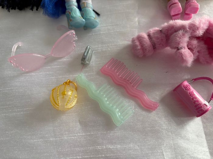 Poupée lol - photo numéro 2