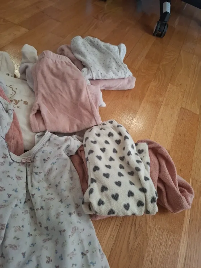 Pyjama 18 mois - photo numéro 4