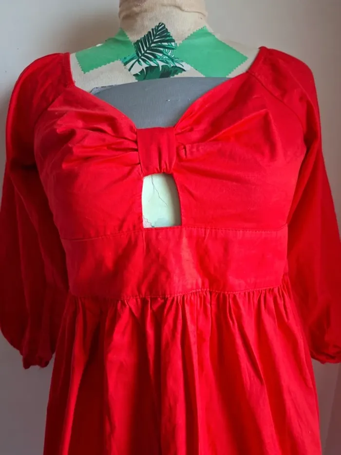 Robe rouge élégante, Glamorous, neuve, taille 40 - photo numéro 2