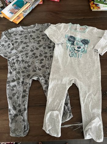 Lot 2 pyjamas Mickey
