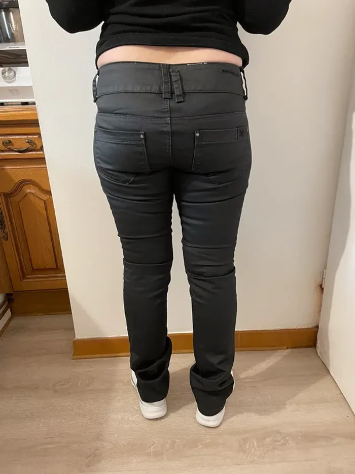 Jean noir enduit skinny femme - photo numéro 2