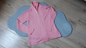 Gilet ouvert abricot gémo 6 ans neuf jamais porté