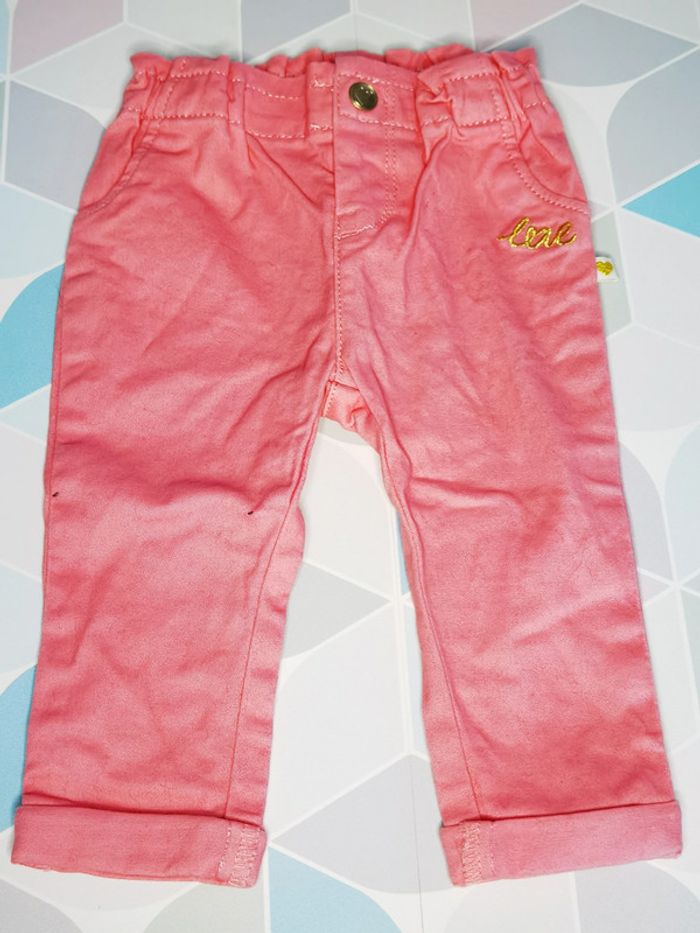 D3882 - jeans fille 6 mois