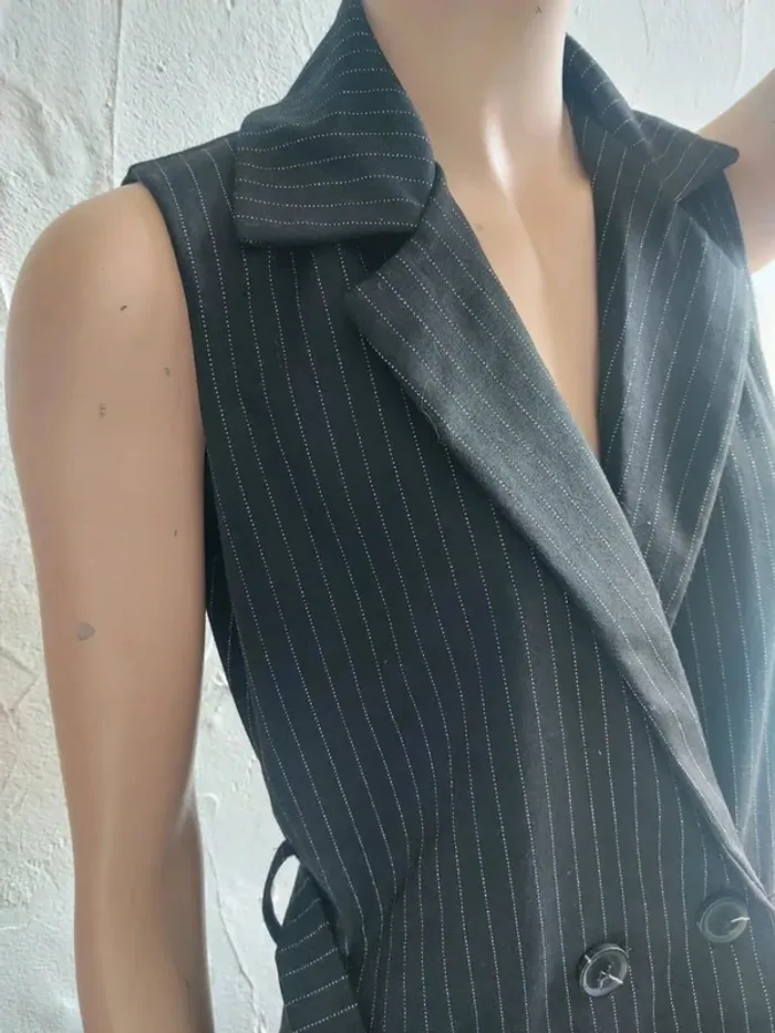 Veste sans manches à rayures avec ceinture - photo numéro 2
