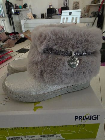 Boots fourrées primigi neuves 32