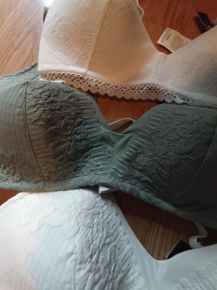 Lot de 3 soutiens-gorges Etam - photo numéro 2