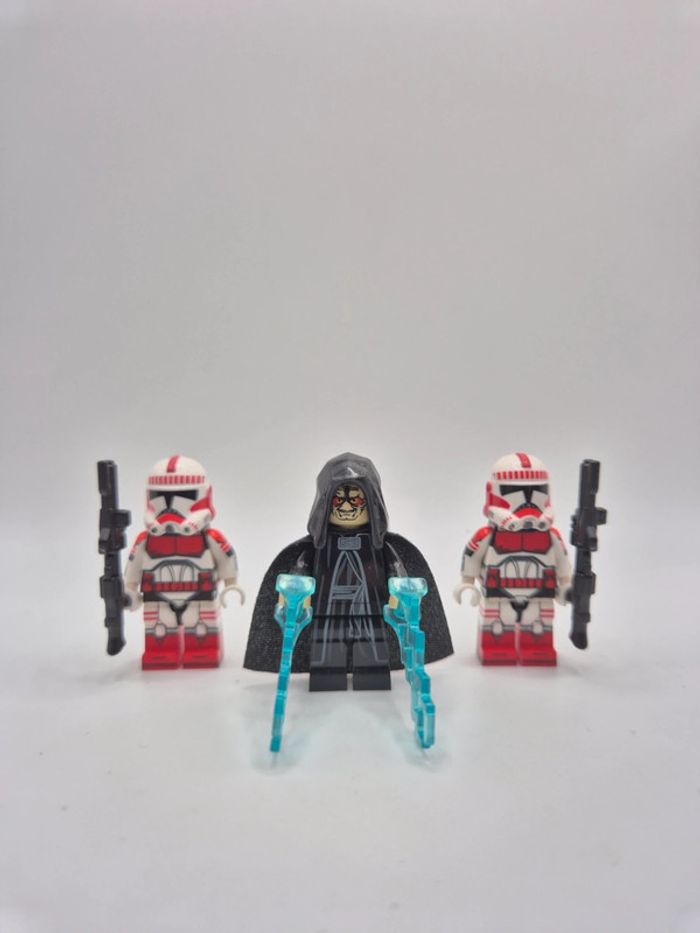 Figurines type lego Sith Palpatine avec 2 stormtroopers / clones de Coruscante star wars