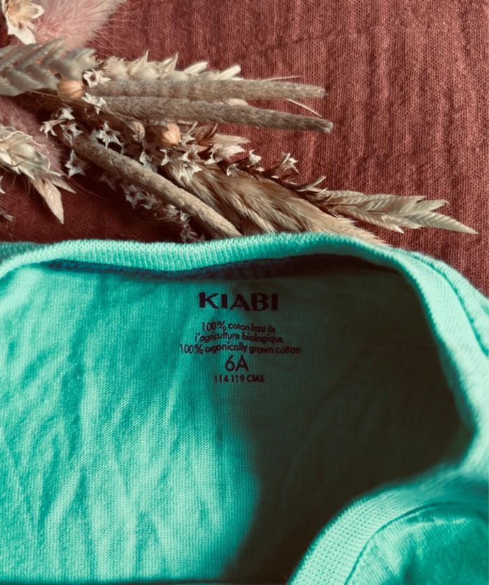 🌊 Tee-shirt vert thème surf - 6 ans - Kiabi 🌊 - photo numéro 2