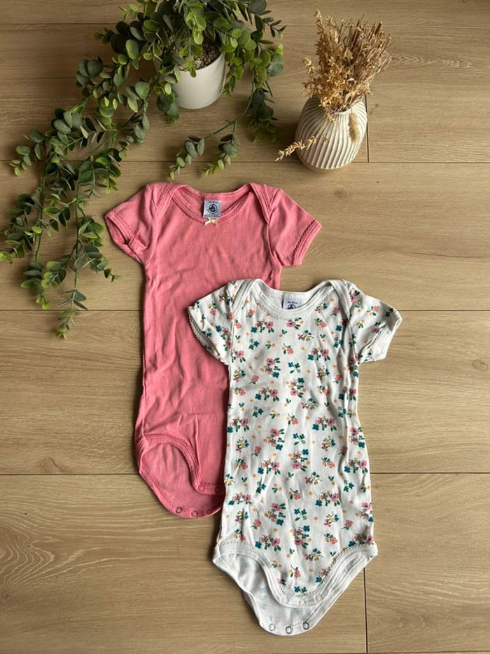 Lot de 2 bodies MC 18 mois