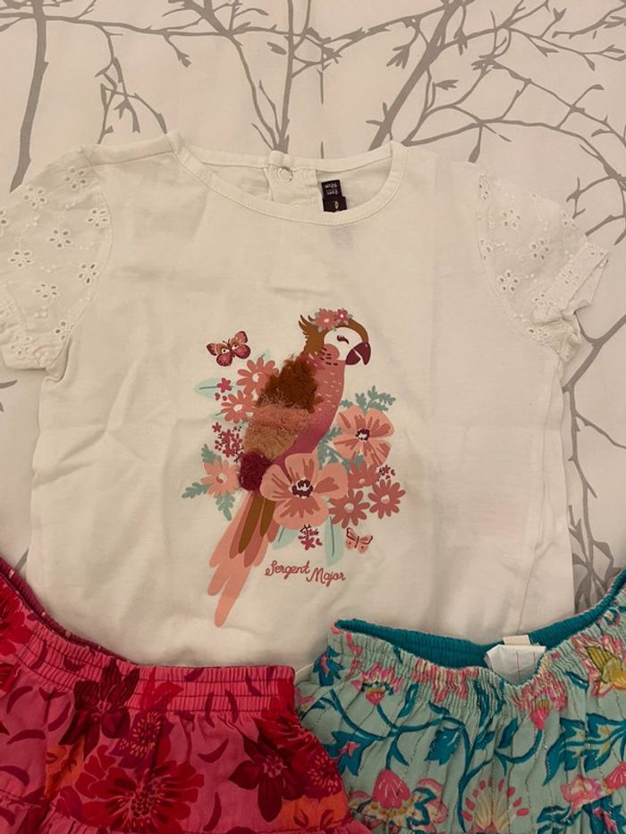 Ensemble de 2 jupes et un t-shirt - photo numéro 2