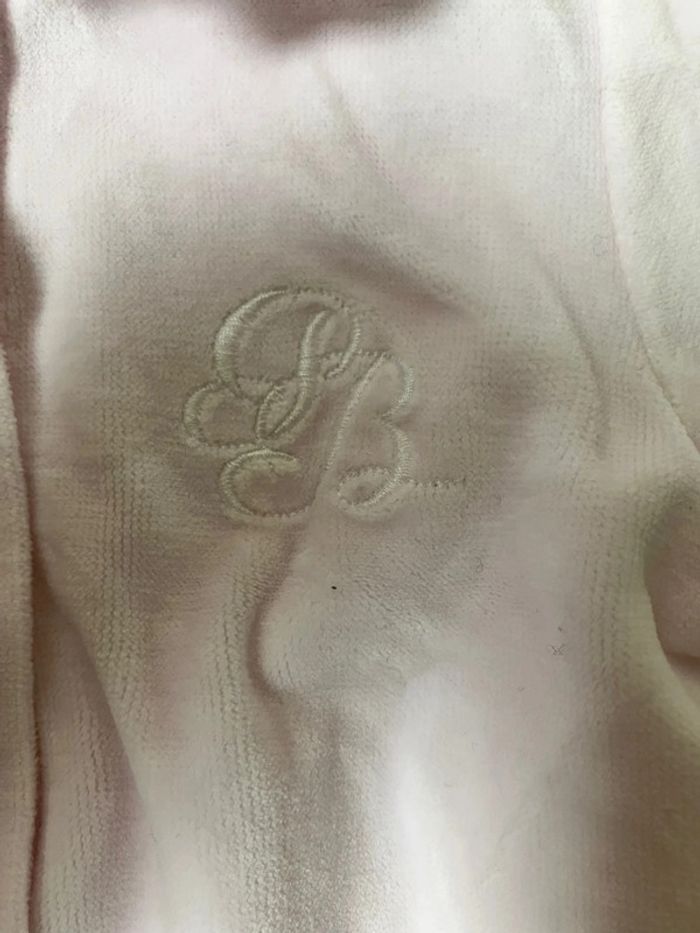 Très joli dors-bien rose avec col blanc fille 3 mois en velours Petit Bateau - photo numéro 3