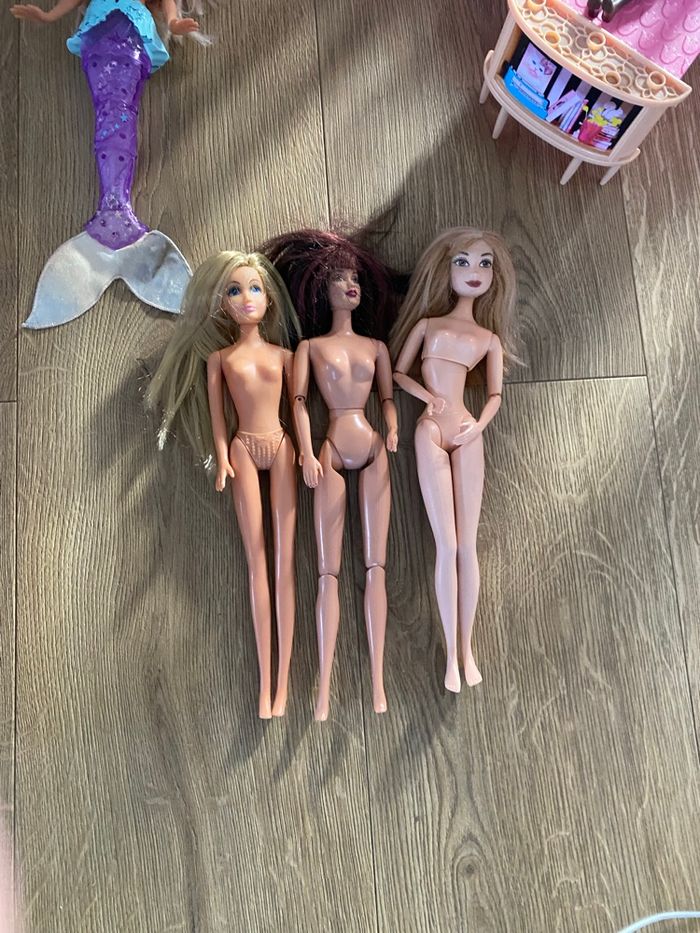 Lot maison et restaurant barbie - photo numéro 3