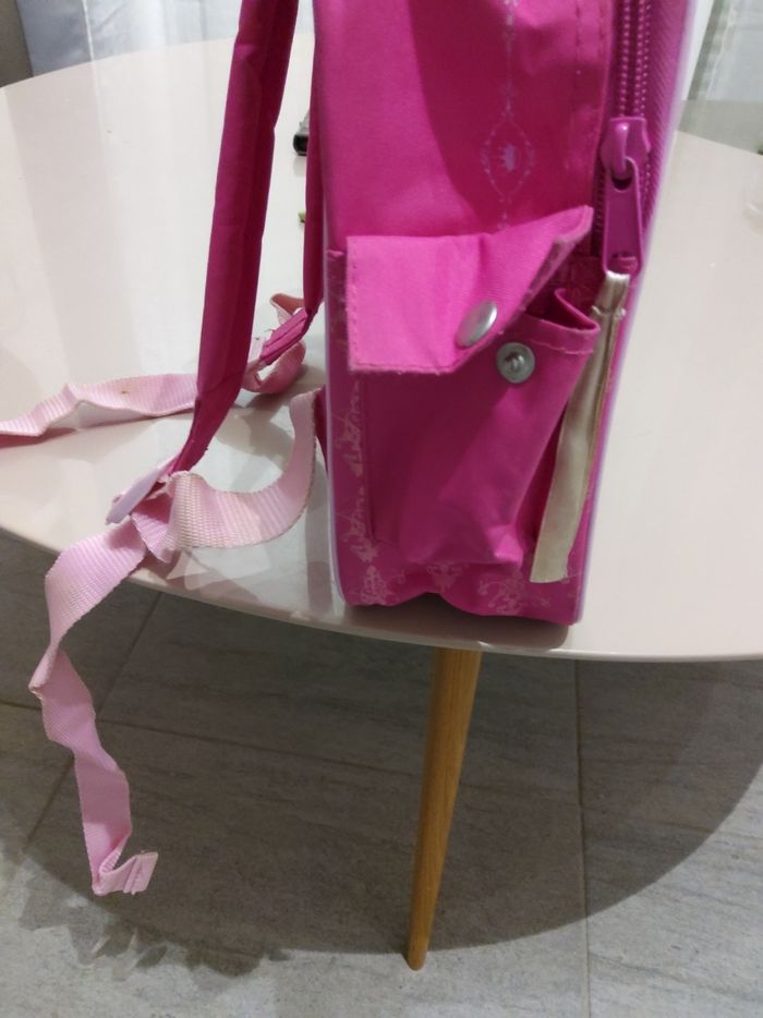 Sac à dos plastifié enfant *princesses Disney* - photo numéro 3