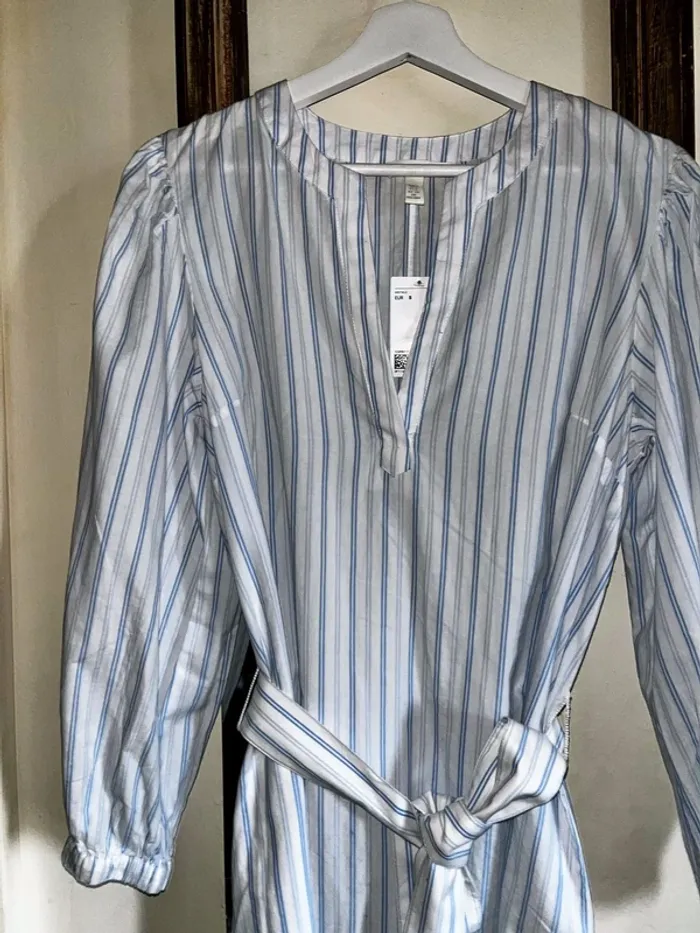 Robe chemisier blanc à rayures bleues, taille S, Neuf avec étiquette - H&M - photo numéro 4