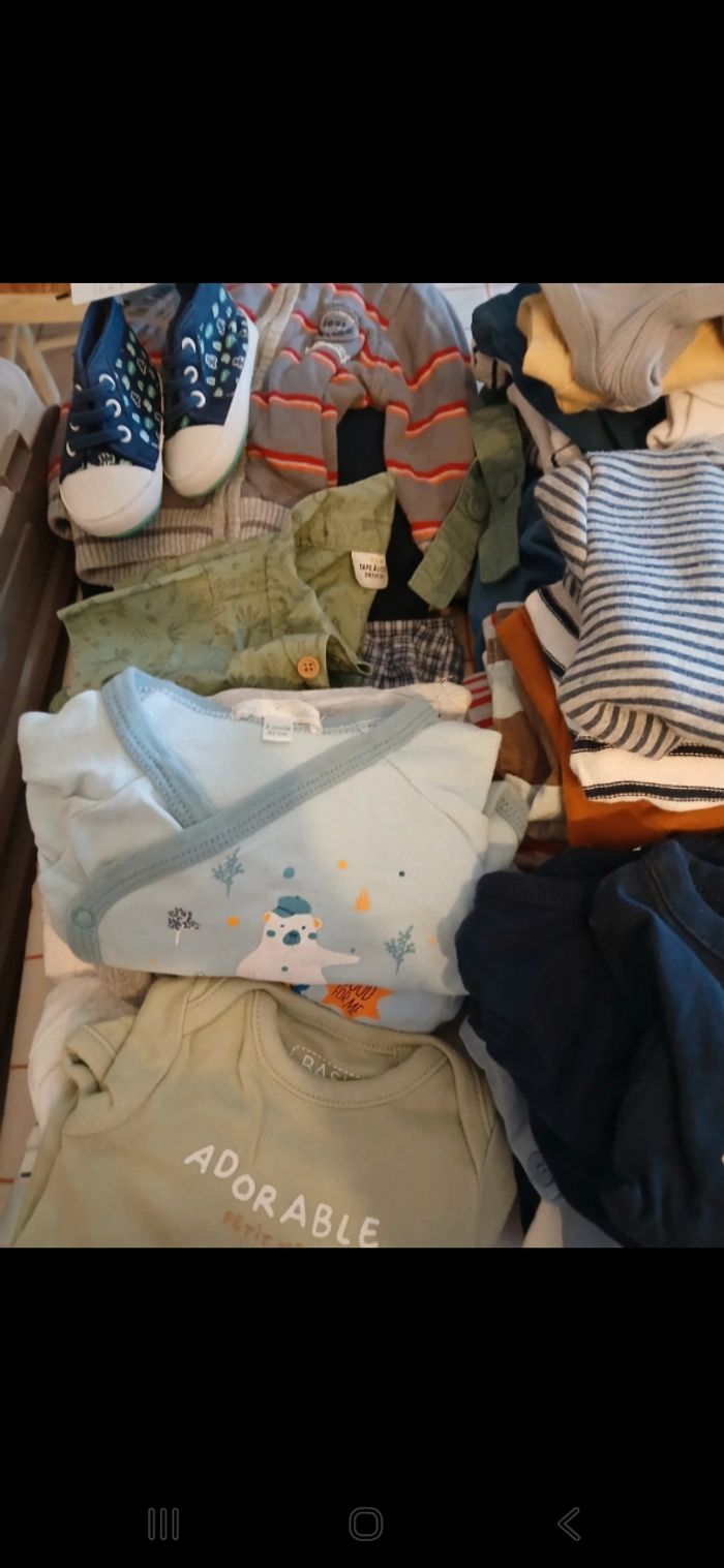 Lot 125 vêtements 3 mois - photo numéro 2