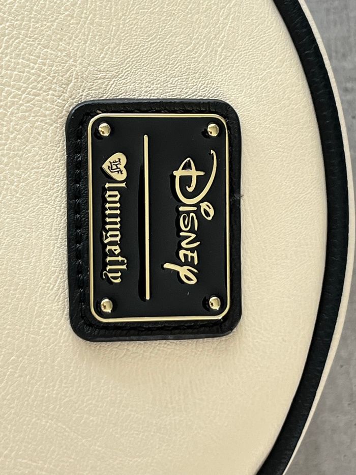 Sac bandoulière Loungefly Mickey horloge - photo numéro 4