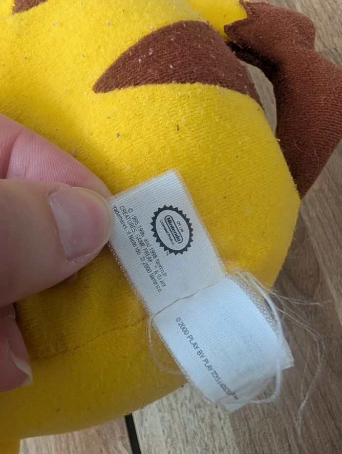 Peluche Pikachu - photo numéro 8