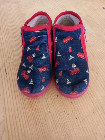 Jolis chaussons garçon Bellamy 24 motifs camions de pompiers