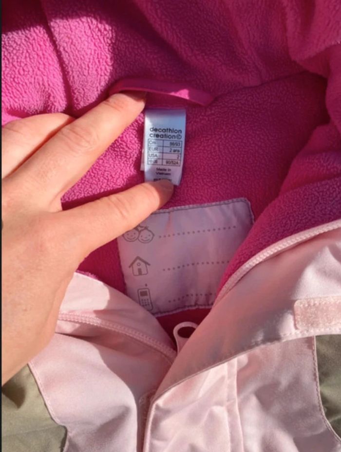 Manteau de ski 2 ans Wed’ze. Très chaud, idéal pour les vacances de ski - photo numéro 2