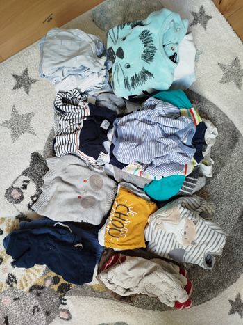 Lot vêtements taille 1 mois garçon