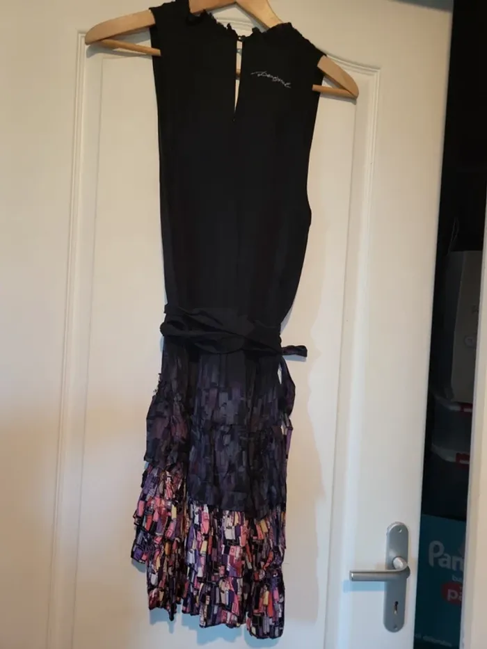 Robe d'été desigual taille 42 - photo numéro 5
