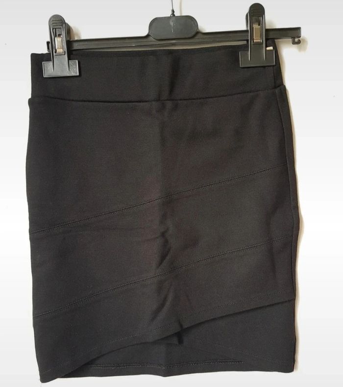 Jupe crayon noire T.XS