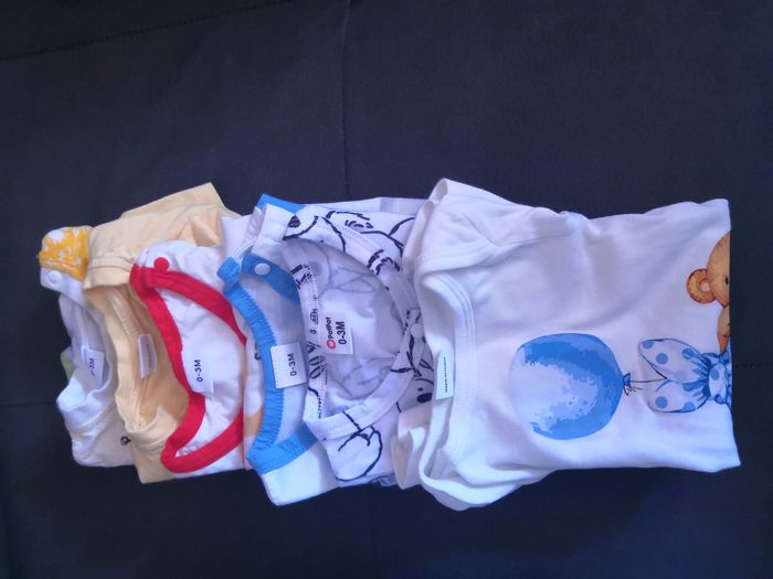 Vêtements bébé 1mois - photo numéro 10