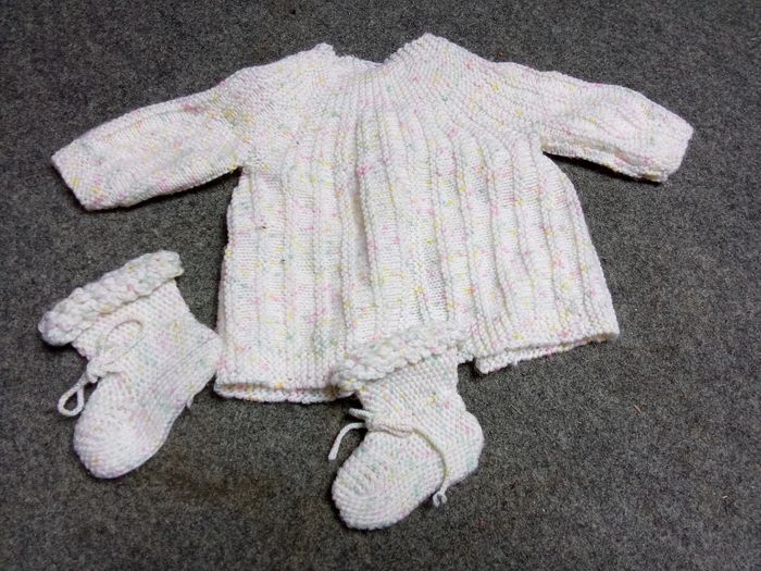Ensemble layette bébé tricoté main 3-6 mois - photo numéro 5