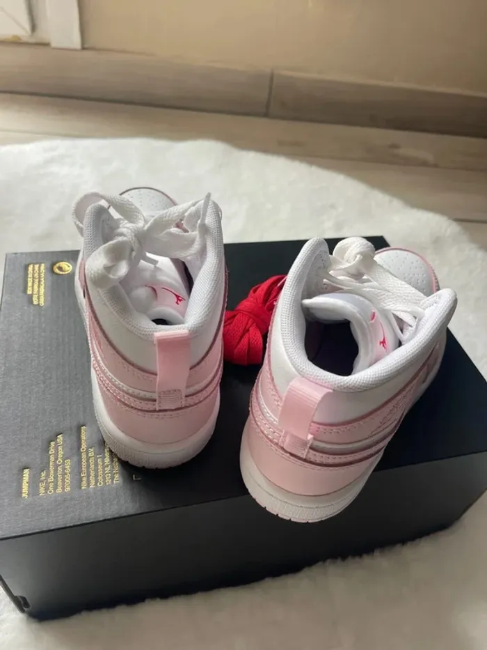 Basket Jordan 1 - photo numéro 4