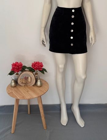 🌺Jupe noir côtelé avec bouton Taille S/36🌺