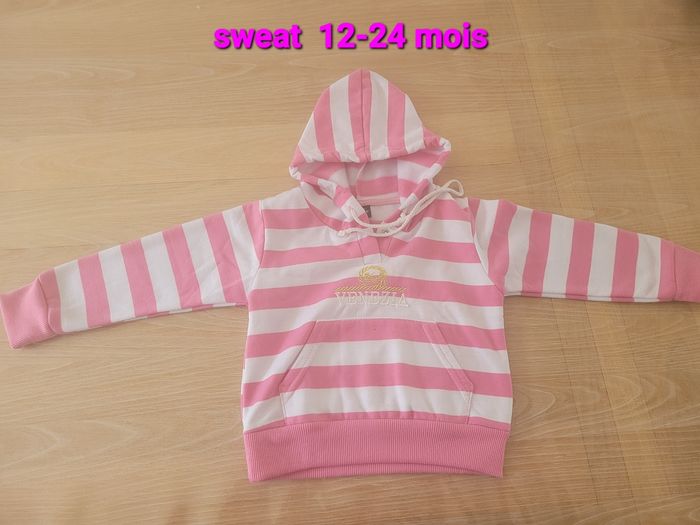 Pull capuche