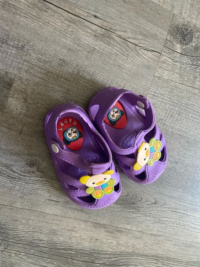 Sandalettes/ croks taille 19 - photo numéro 2