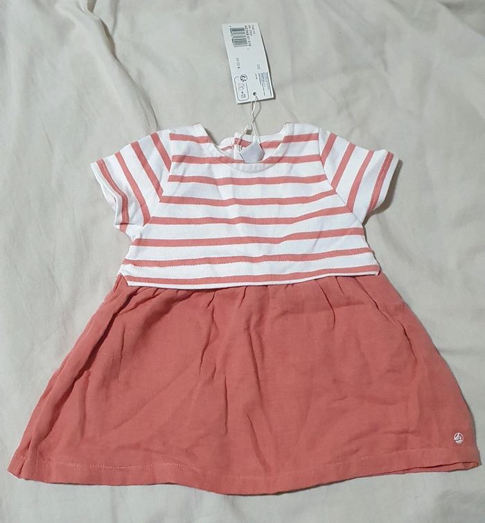 Robe Blanche et Corail 6 Mois