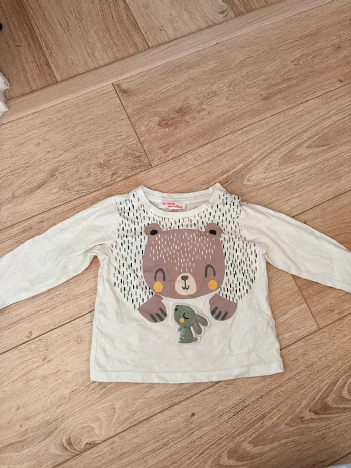 TEE shirt
