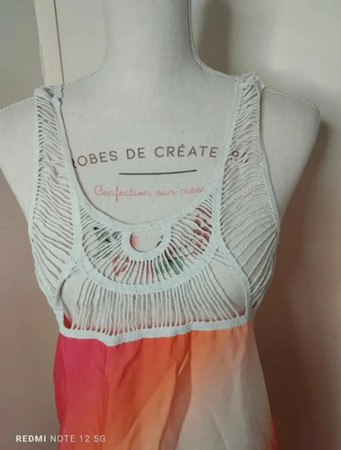 Jolie robe d'été taille unique - photo numéro 2