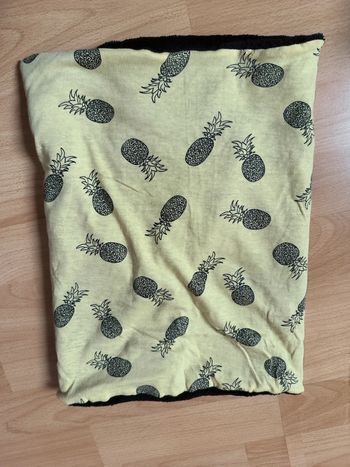 Snood jaune ananas