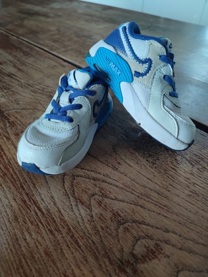 Air max blanche et bleu