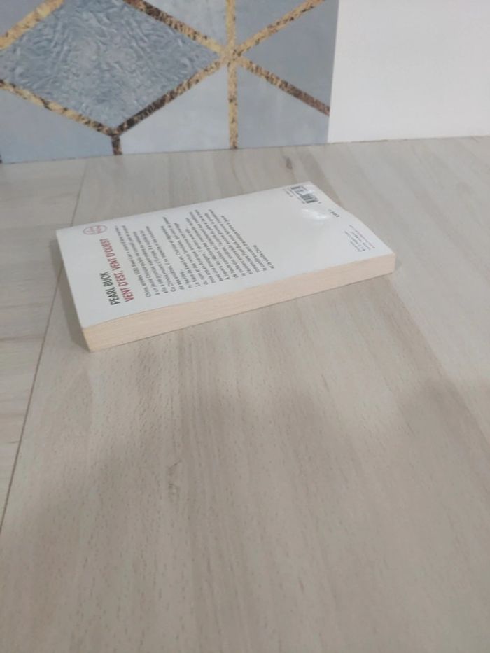 Livre poche vent d'est vent d'ouest Pearl Buck - photo numéro 6