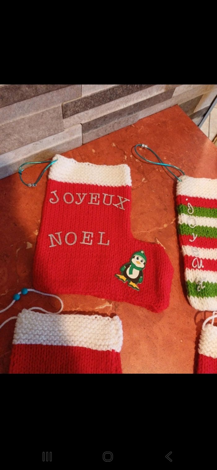 Ensemble de chaussettes de Noël et pochettes - photo numéro 2