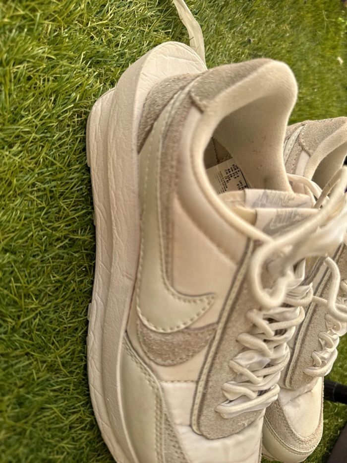 Sacai Nike taille 37,5 - photo numéro 2