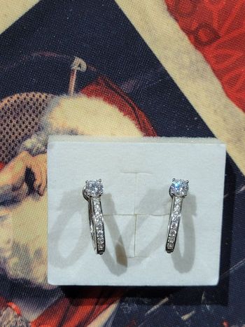 Boucle d'oreille en argent et zirconium 