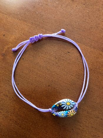 Bracelet en fils de nylon réglable couleur lilas